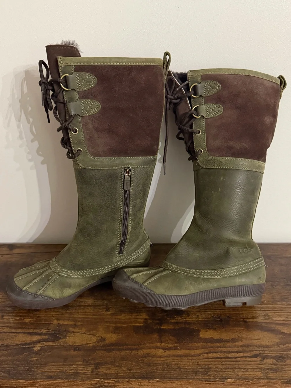 UGG Belcloud Tall Duck Boots Olive Green size 5